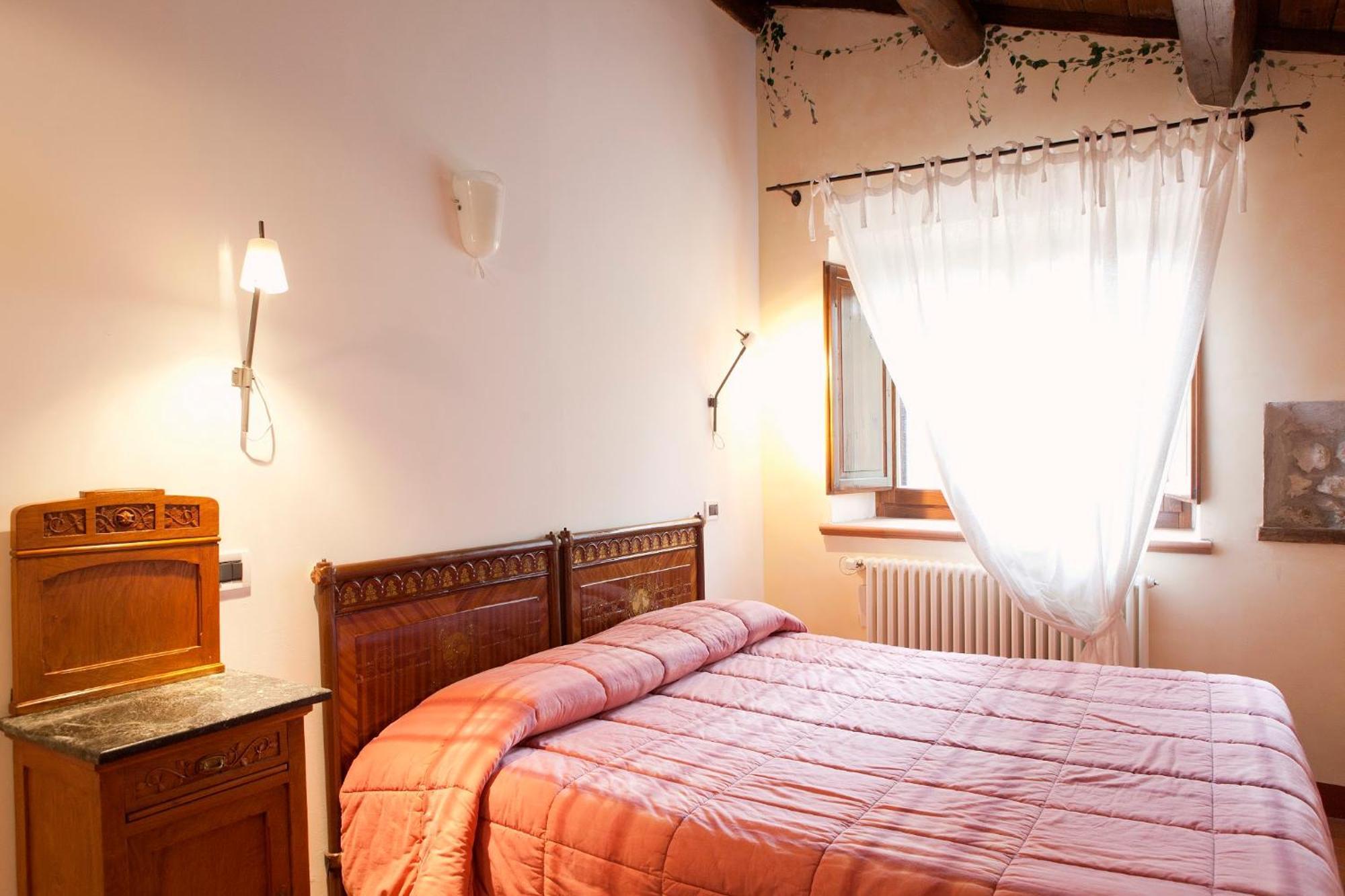 Locanda Sul Lago سانتو ستيفانو دي سيسانيو الغرفة الصورة
