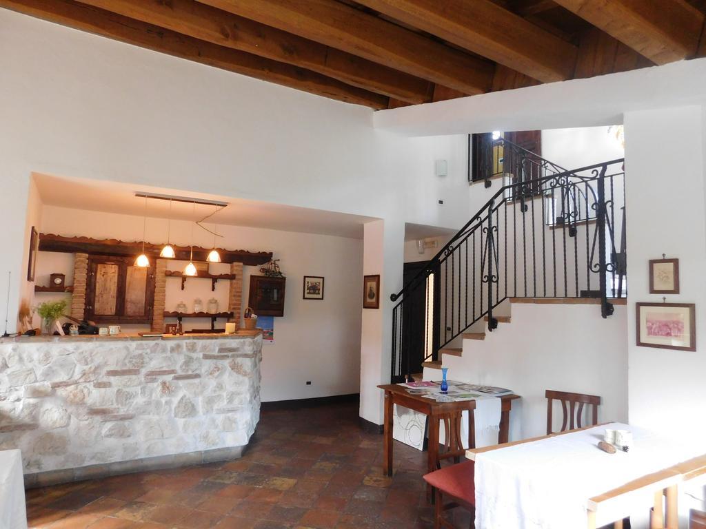Locanda Sul Lago سانتو ستيفانو دي سيسانيو المظهر الخارجي الصورة